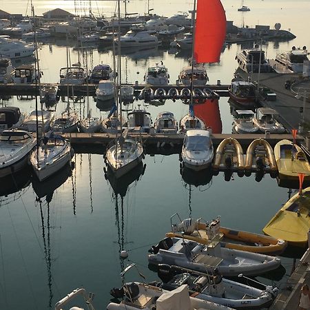 Apartment Hirondelle Port Fréjus Eksteriør billede