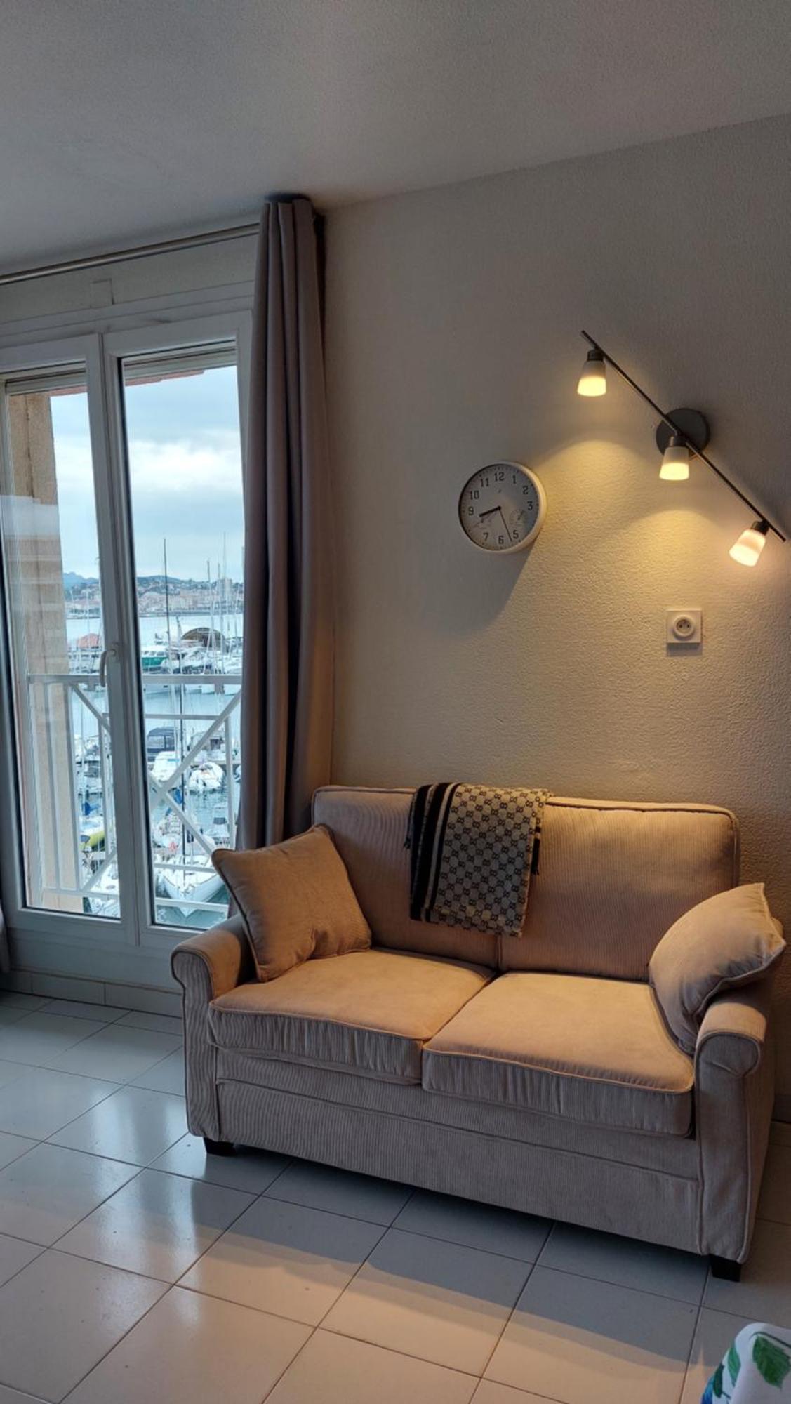 Apartment Hirondelle Port Fréjus Eksteriør billede