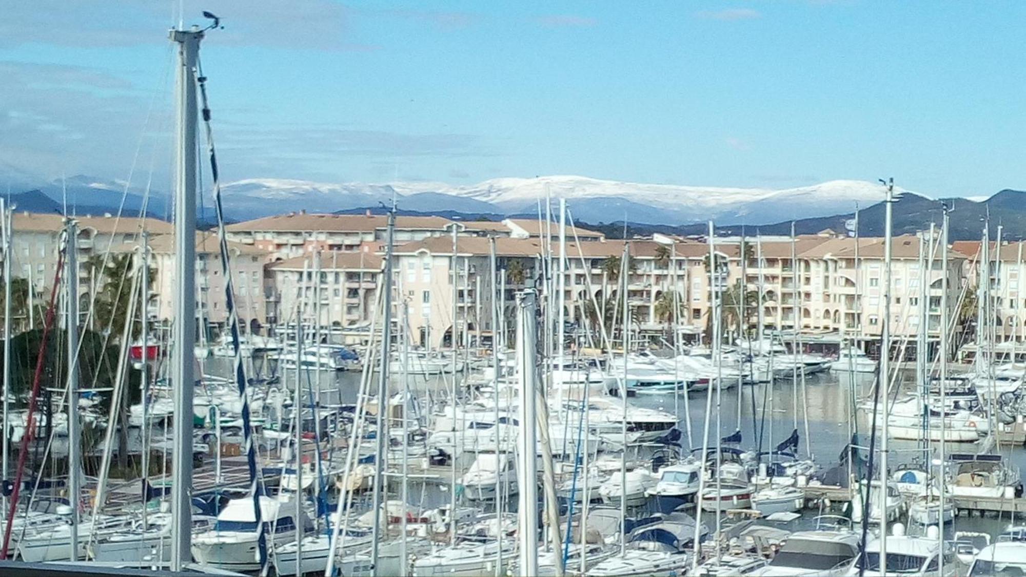Apartment Hirondelle Port Fréjus Eksteriør billede
